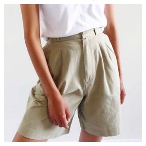 Vintage Eddie Bauer High Waisted Pleated Shorts